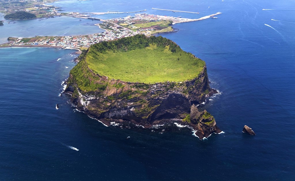 Hàn Quốc nới lỏng visa cho du khách tới thăm đảo Jeju
